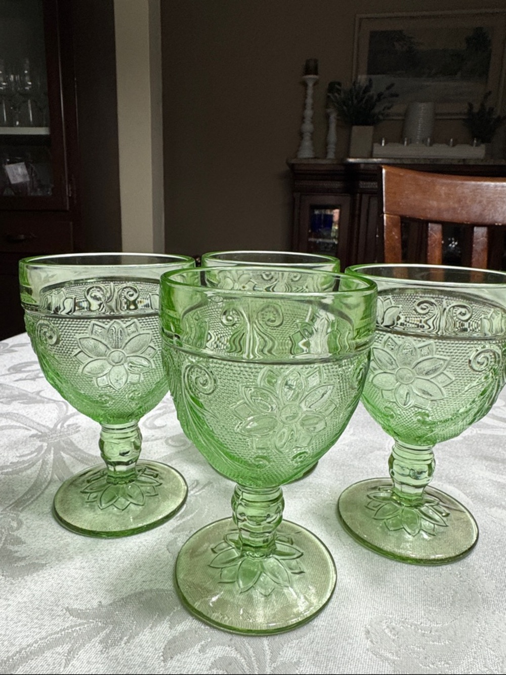 (4) Vtg. 1970’s light green Chantilly by Tiara goblets.